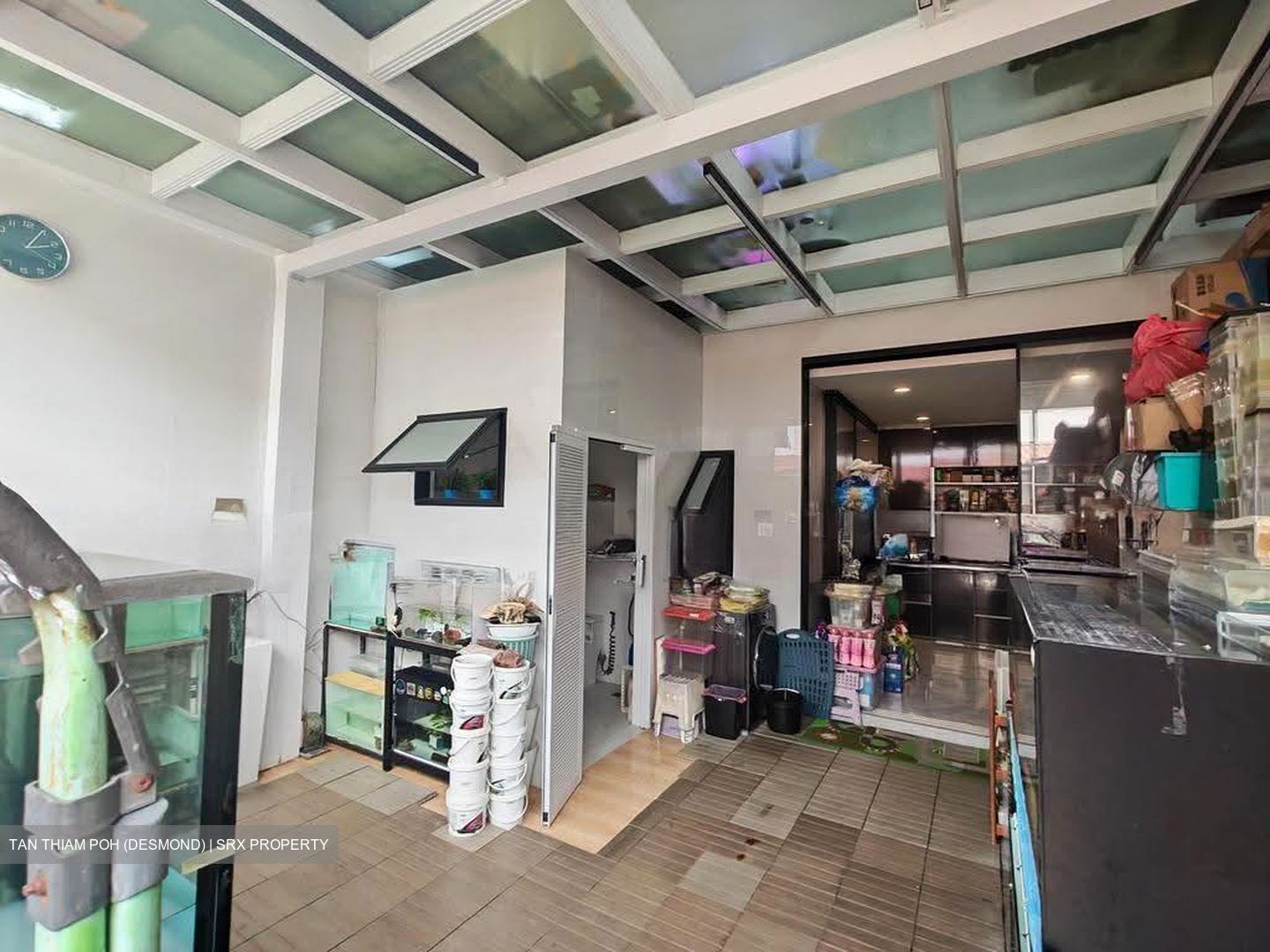 Thrift Drive (D19), Terrace #624094021